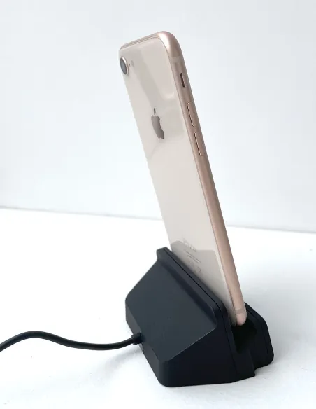 Caméra espion Wifi dans une station de charge Iphone